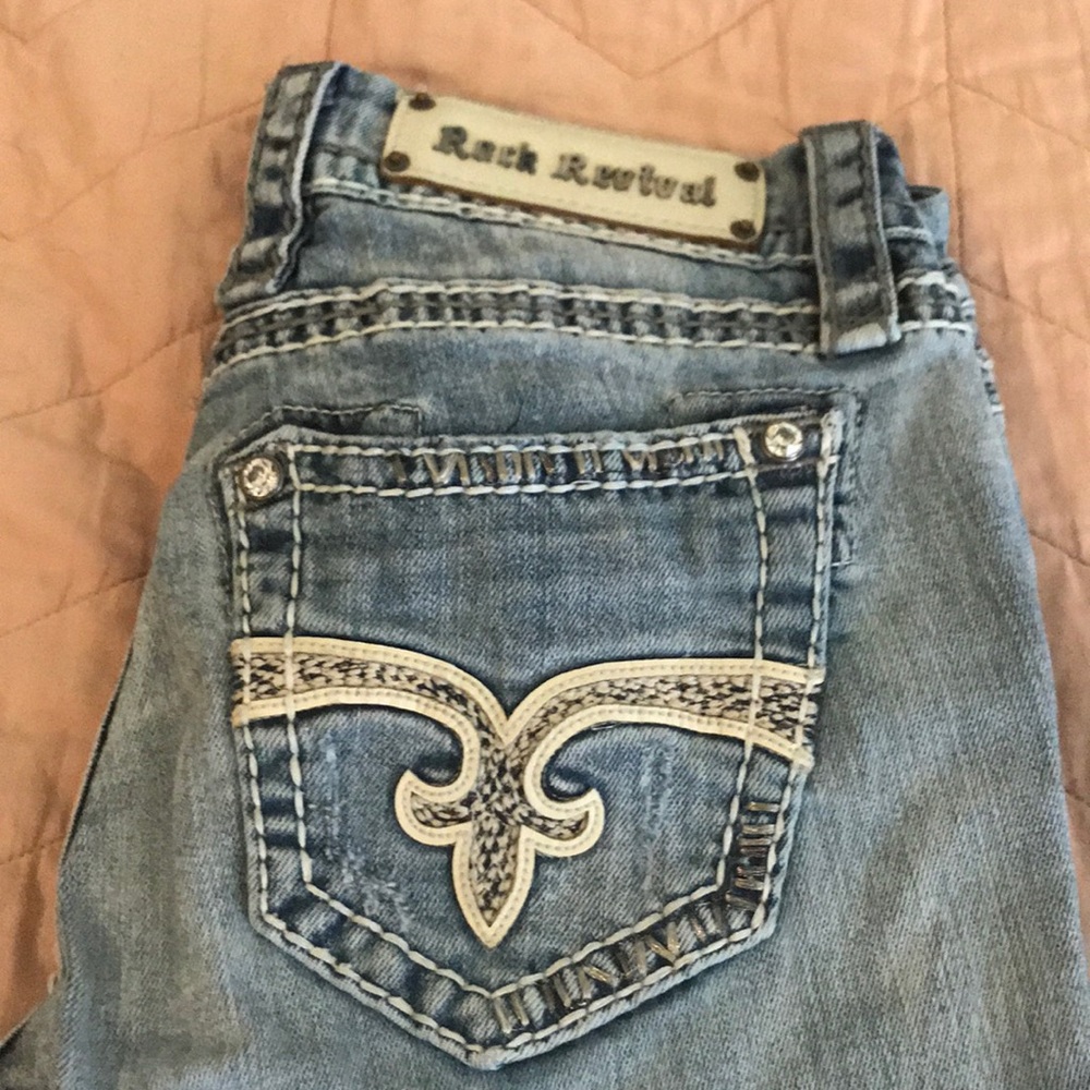 Rock revival capris